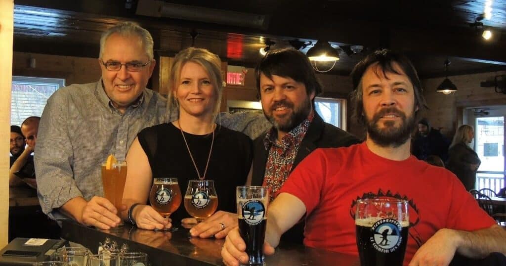 Propriétaires de la Microbrasserie le Coureur des bois